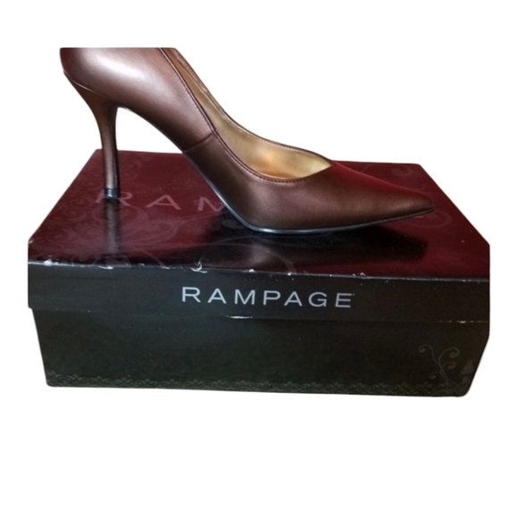 Beautiful Rampage pumps - Picture 1 of 3
